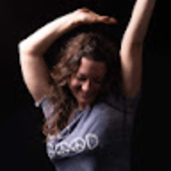 Meet your Posher, Leah - Picture 1 of 1